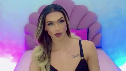 Snapshot of briana_sex32 chatting on January 15, 11:21 am BRIANA online show from January 15, 11:21 am