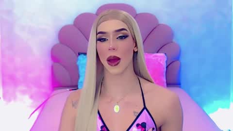 Snapshot of briana_sex32 chatting on January 28, 5:22 am BRIANA online show from January 28, 5:22 am