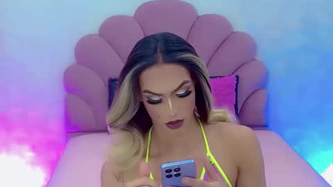 Snapshot of briana_sex32 chatting on January 13, 2:07 am BRIANA online show from January 13, 2:07 am