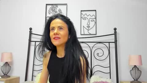 brianaflynt online show from November 7, 8:33 pm