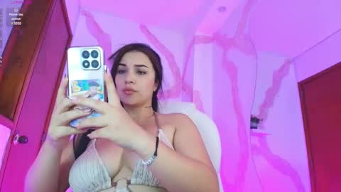 Snapshot of brianaguzman chatting on January 21, 2:26 pm online show from January 21, 2:26 pm