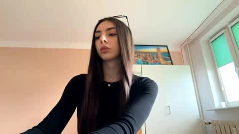 Melony online show from May 9, 9:04 am