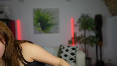 Brianna Nice online show from December 23, 7:52 pm