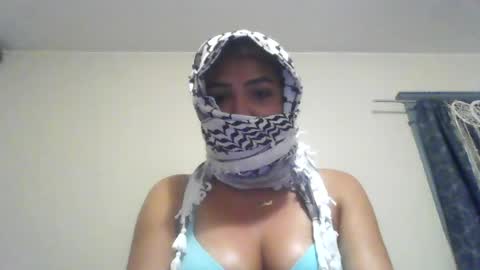 briella577778 online show from July 14, 11:54 pm