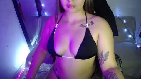Snapshot of brihana21 chatting on September 14, 2:25 am Bri your Favorite online show from September 14, 2:25 am