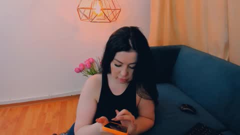 brilliantegirl_ online show from March 9, 8:19 am