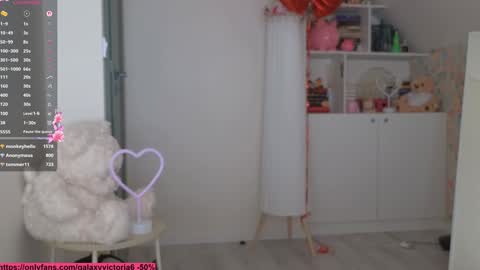 Vi. online show from February 16, 10:24 am