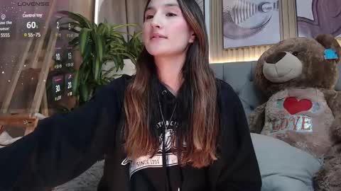 Snapshot of brinna_ev chatting on February 23, 11:25 pm B R I N N A online show from February 23, 11:25 pm