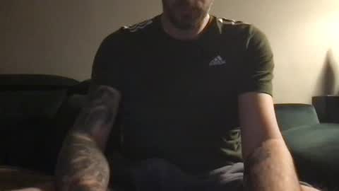 Snapshot of brit7cguy chatting on February 4, 8:17 pm myheavyload online show from February 4, 8:17 pm