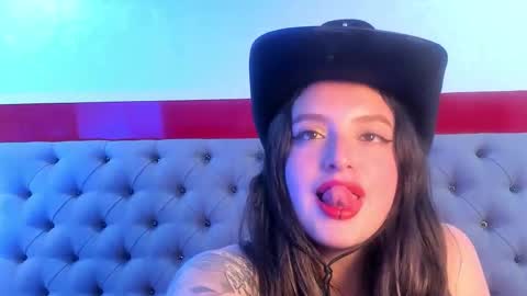 brithani online show from October 10, 11:53 pm