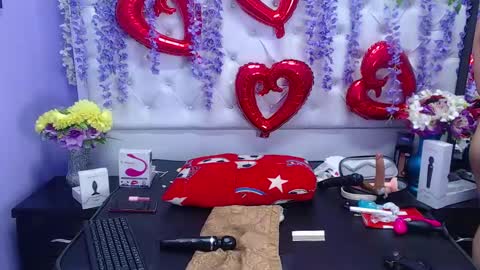 Snapshot of brithany_adms chatting on February 15, 9:16 am Brithany online show from February 15, 9:16 am