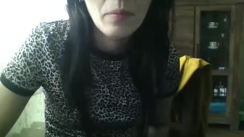 Snapshot of britneyamy chatting on March 3, 8:27 am Britney online show from March 3, 8:27 am