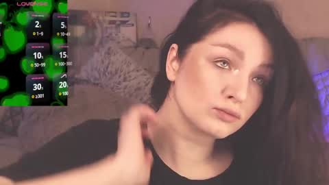 Snapshot of britneybarker chatting on February 27, 1:52 am britneybarker online show from February 27, 1:52 am