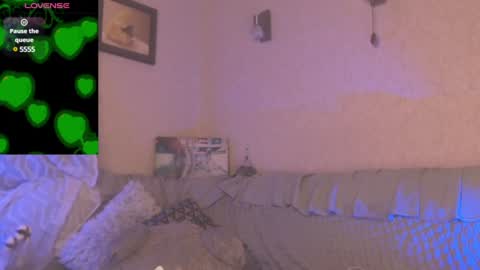 Snapshot of britneybarker chatting on February 26, 1:46 am britneybarker online show from February 26, 1:46 am