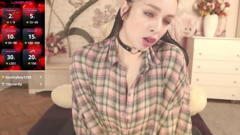 britneybarker online show from October 18, 4:27 am