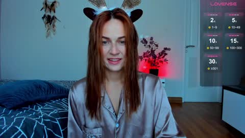 Snapshot of britneyhall chatting on December 23, 8:22 am britneyhall online show from December 23, 8:22 am