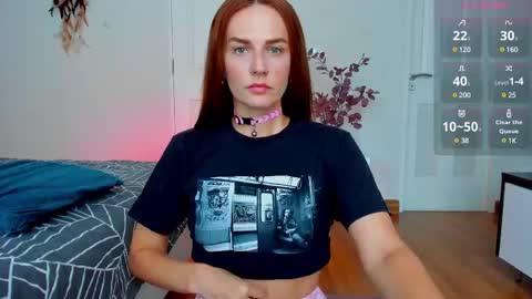 Snapshot of britneyhall chatting on February 17, 7:04 am britneyhall online show from February 17, 7:04 am