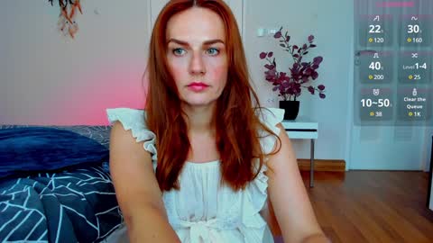 Snapshot of britneyhall chatting on February 5, 8:11 am britneyhall online show from February 5, 8:11 am