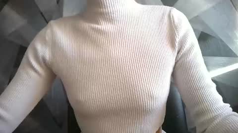 BritneyxKittens online show from January 13, 9:06 am