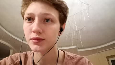 Snapshot of brittaneyglicher chatting on September 17, 9:51 pm Ella online show from September 17, 9:51 pm
