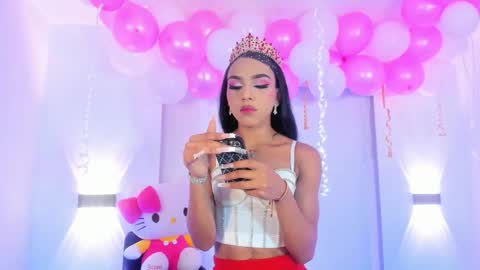 Brittany online show from November 12, 7:32 am