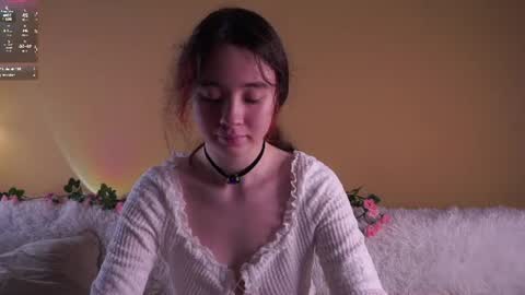 Lina online show from July 17, 3:25 pm