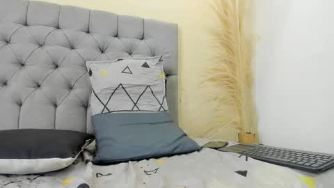 brock_hurn online show from April 21, 1:42 am