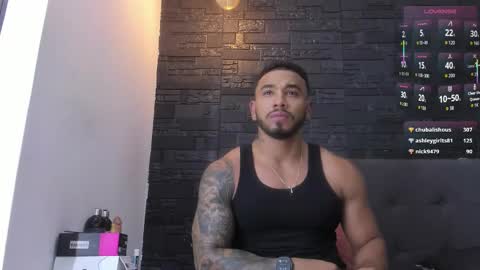 brock_hurn online show from December 15, 9:11 pm