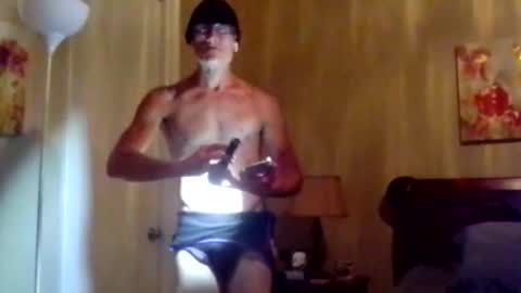 brodienewport online show from April 24, 3:08 am