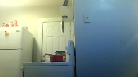 Snapshot of brodyb545755 chatting on October 9, 11:32 pm brodyb545755 online show from October 9, 11:32 pm