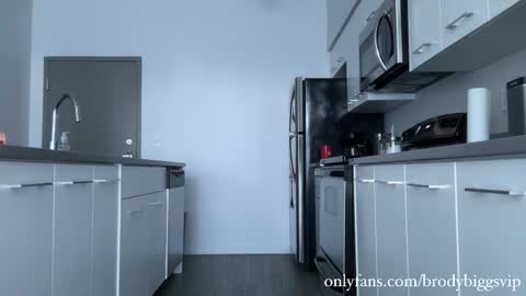 Brody Biggs online show from November 23, 8:18 pm