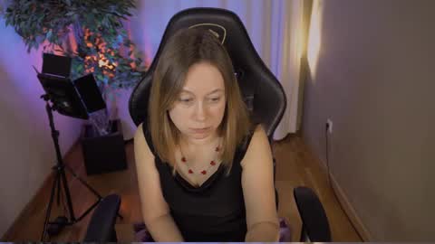 Snapshot of brooke_evans_ chatting on March 8, 8:46 pm Brooke online show from March 8, 8:46 pm