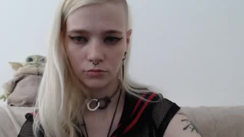 brookewylde_20 online show from May 9, 12:11 pm