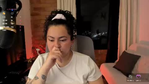 Miss online show from June 16, 2:26 am