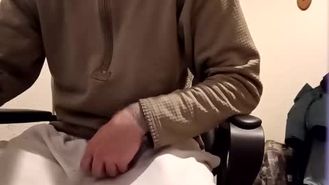 broski2002633810 online show from June 17, 3:10 pm