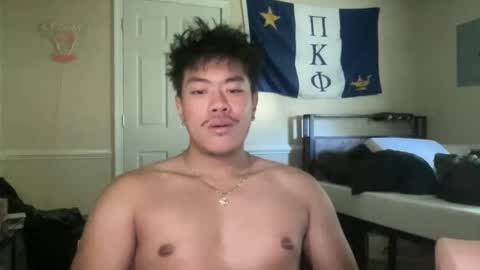 bronoslide online show from April 18, 2:08 pm