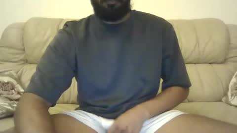 brownbd32 online show from December 16, 7:31 pm