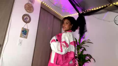 miss muller online show from October 6, 11:00 pm