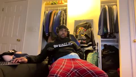 Brownskinshortyy online show from February 10, 10:09 pm