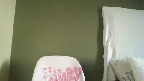 EtherealLilac online show from March 17, 12:10 pm