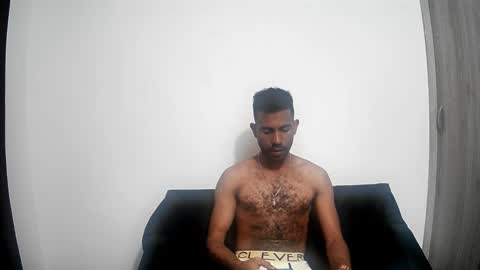 bruce_1111 online show from March 18, 2:28 am