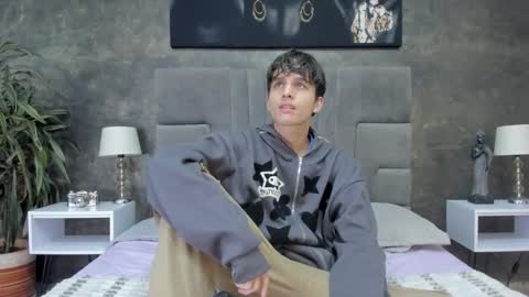 Bruce Hans online show from February 2, 12:01 pm