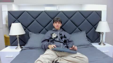 Bruce Hans online show from November 13, 1:03 pm