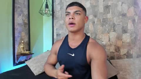 bruce_stroud online show from November 6, 3:20 am