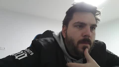 Snapshot of bruce_wayne34 chatting on January 3, 6:22 am Bruce Wayne online show from January 3, 6:22 am