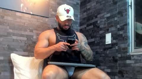 brucedallas online show from March 27, 2:06 am