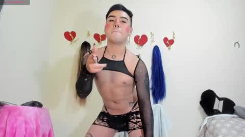 brucee_venturee online show from April 16, 2:11 am