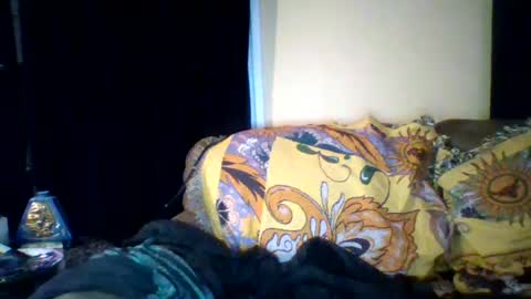 Snapshot of brucejuce666 chatting on March 8, 1:17 am brucejuce666 online show from March 8, 1:17 am