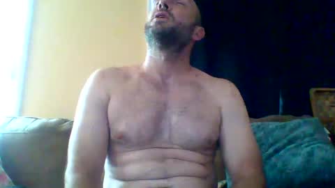 Snapshot of brucejuce666 chatting on February 27, 3:15 pm brucejuce666 online show from February 27, 3:15 pm