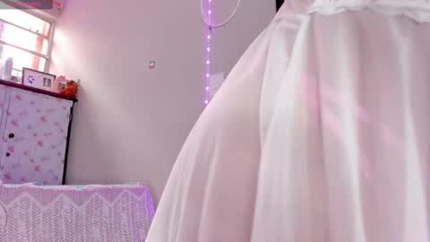 Snapshot of brunettesexyy0 chatting on September 22, 4:44 pm brunette online show from September 22, 4:44 pm